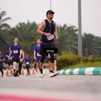 Runner Photo 7535145
