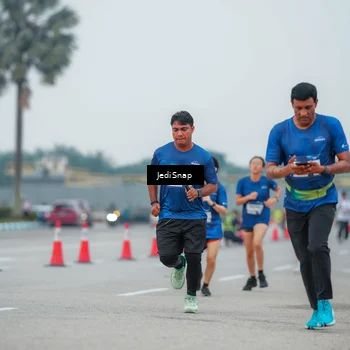 Runner Photo 7535176