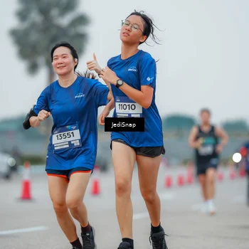 Runner Photo 7535244