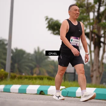 Runner Photo 7535249