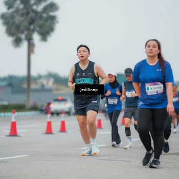 Runner Photo 7535264