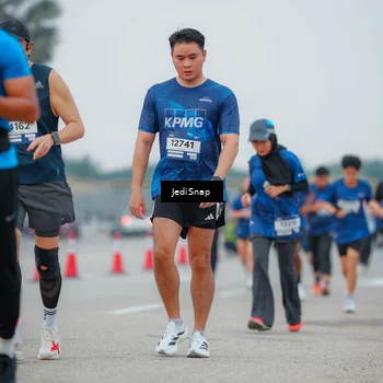 Runner Photo 7535307