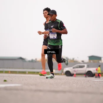Runner Photo 7535343