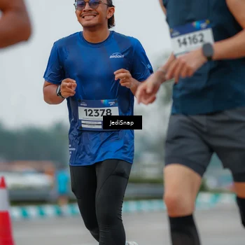 Runner Photo 7535349