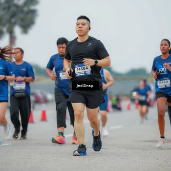 Runner Photo 7535377