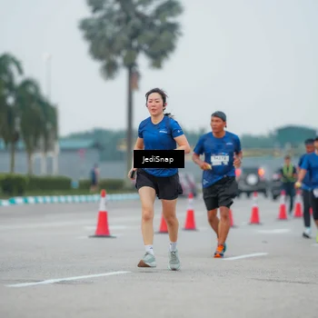 Runner Photo 7535401
