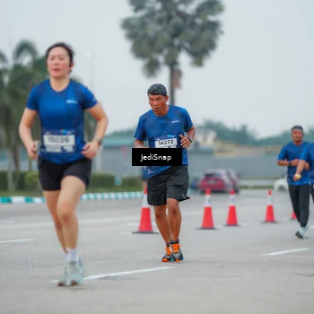 Runner Photo 7535440