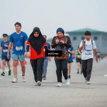 Runner Photo 7535455