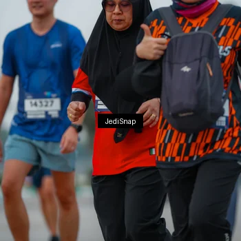 Runner Photo 7535546
