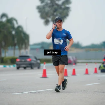 Runner Photo 7535591