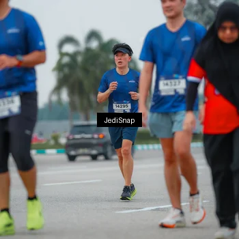 Runner Photo 7535604