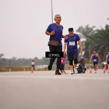 Runner Photo 7535614