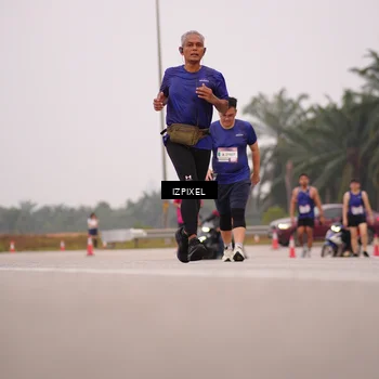 Runner Photo 7535624