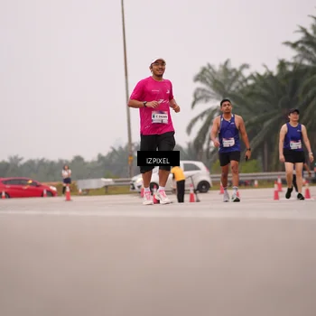 Runner Photo 7535636