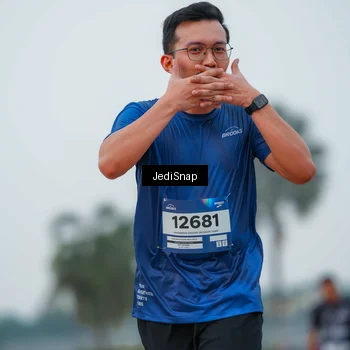 Runner Photo 7535640