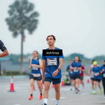 Runner Photo 7535657