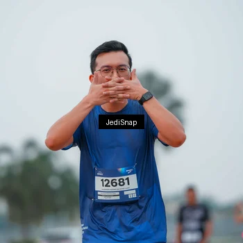 Runner Photo 7535659