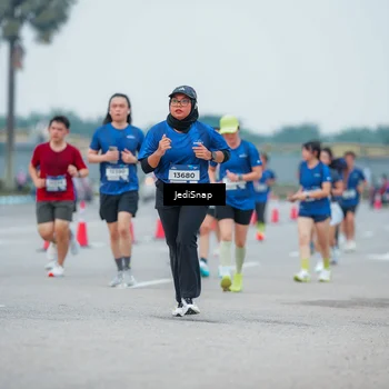 Runner Photo 7535690