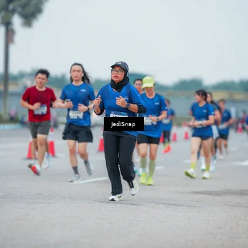 Runner Photo 7535694