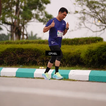 Runner Photo 7535715