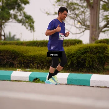Runner Photo 7535716