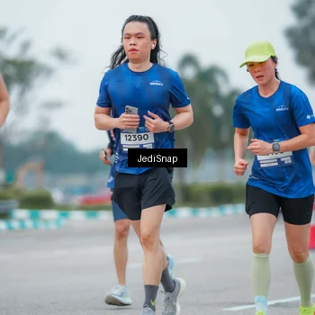 Runner Photo 7535747