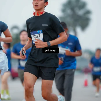 Runner Photo 7535769
