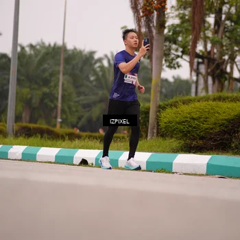 Runner Photo 7535799