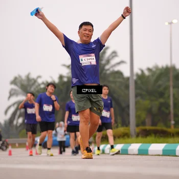 Runner Photo 7535859