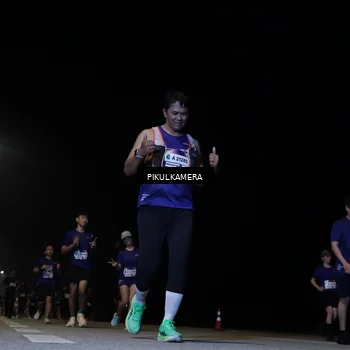 Runner Photo 7535940