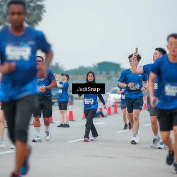 Runner Photo 7535965