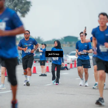 Runner Photo 7535978