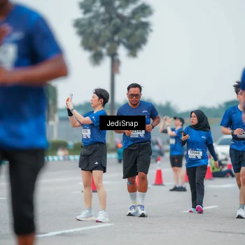 Runner Photo 7535988