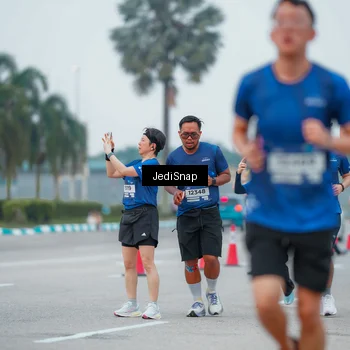 Runner Photo 7535992