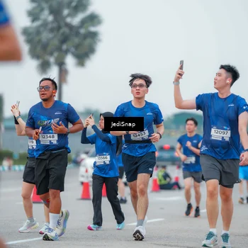 Runner Photo 7536005