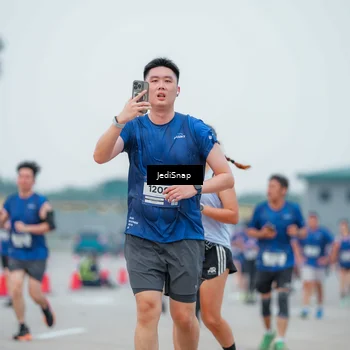 Runner Photo 7536013