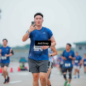Runner Photo 7536025