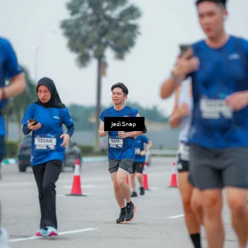 Runner Photo 7536028
