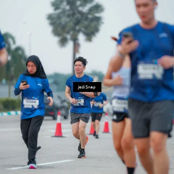 Runner Photo 7536029