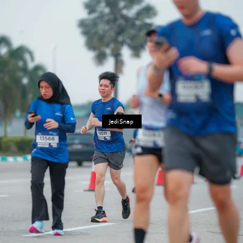Runner Photo 7536036