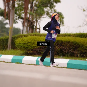 Runner Photo 7536048