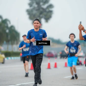 Runner Photo 7536049