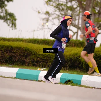 Runner Photo 7536064