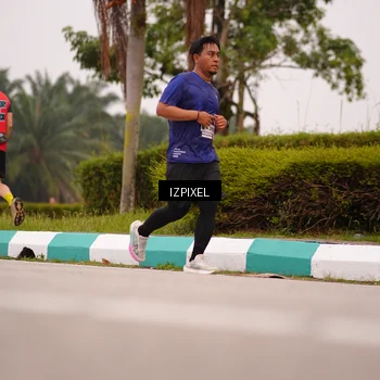 Runner Photo 7536071