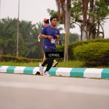 Runner Photo 7536072