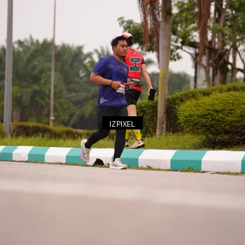 Runner Photo 7536073