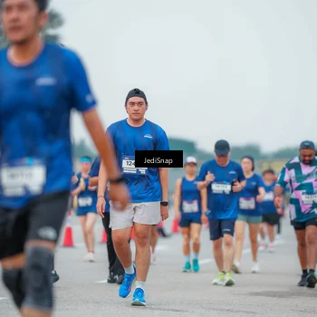 Runner Photo 7536078