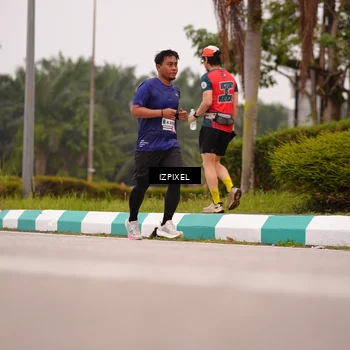 Runner Photo 7536083