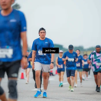 Runner Photo 7536091