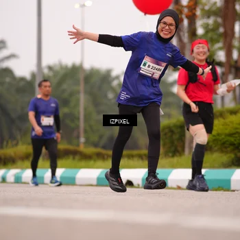 Runner Photo 7536114